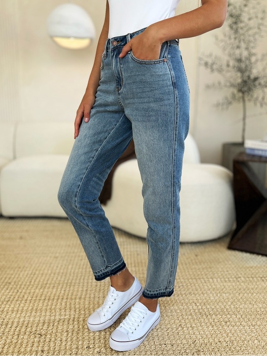 Judy Blue Denim - Judy Blue Washed Blue Ankle Crop Mom Jeans A3